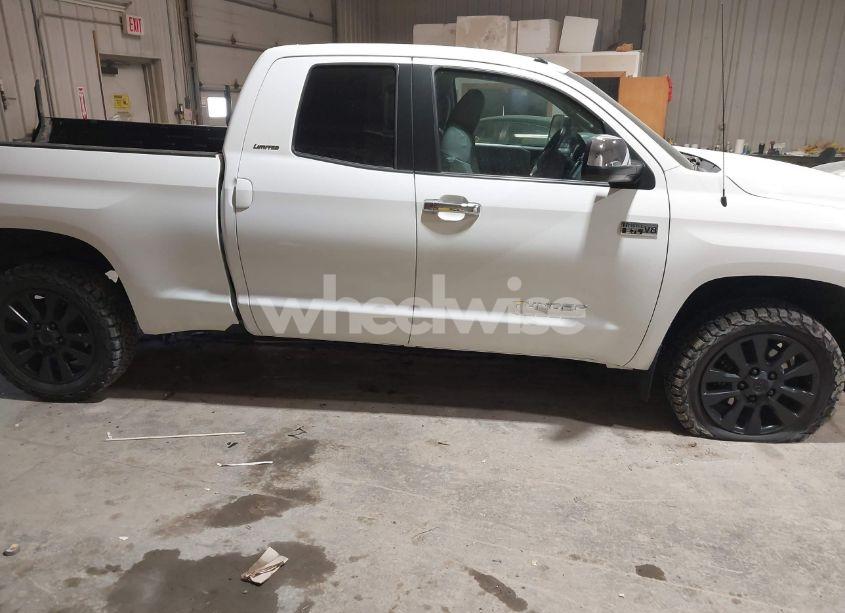Photo 13 of 2015 Toyota Tundra LIMITED 5.7L V8 (VIN 5TFBY5F18FX455404)