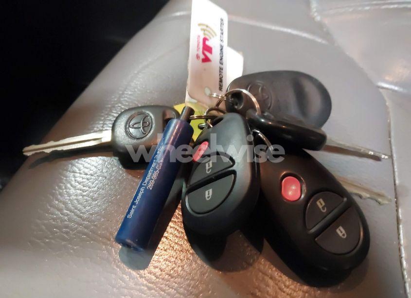 Photo 11 of 2016 Toyota Tundra LIMITED 5.7L V8 (VIN 5TFBY5F1XGX526622)