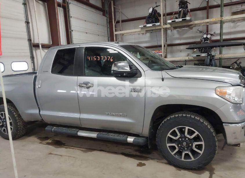 Photo 13 of 2016 Toyota Tundra LIMITED 5.7L V8 (VIN 5TFBY5F1XGX526622)