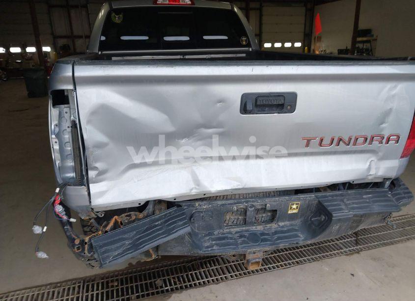 Photo 6 of 2016 Toyota Tundra LIMITED 5.7L V8 (VIN 5TFBY5F1XGX526622)
