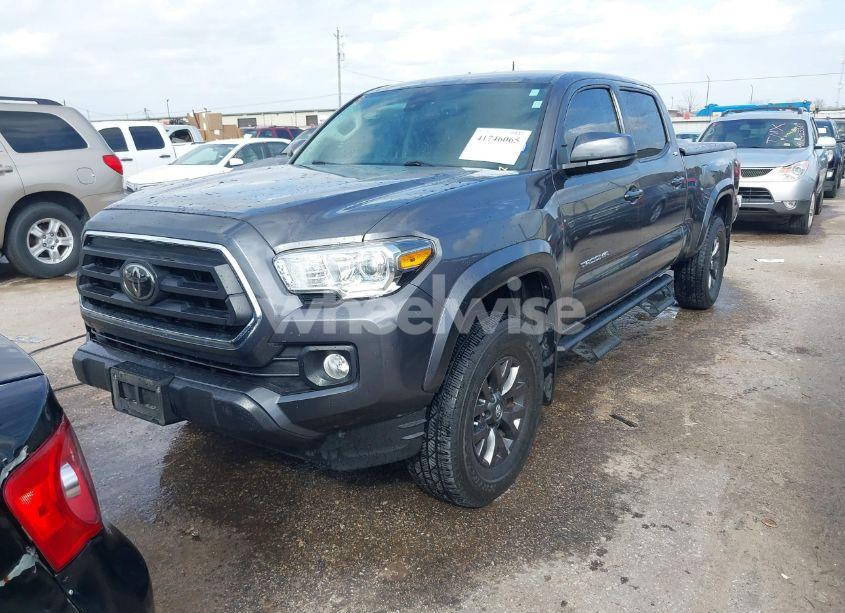Photo 2 of 2020 Toyota Tacoma SR5 V6 (VIN 5TFBZ5DN3LX005075)