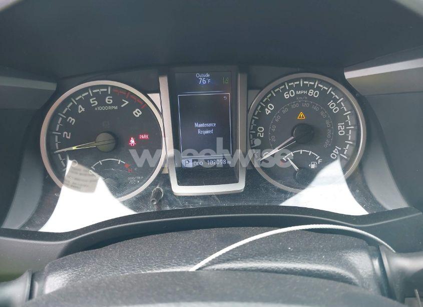 Photo 7 of 2020 Toyota Tacoma SR5 V6 (VIN 5TFBZ5DN3LX005075)