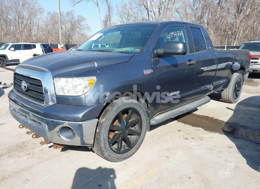 Photo 2 of 2007 Toyota Tundra SR5 5.7L V8 (VIN 5TFCV54127X001666)