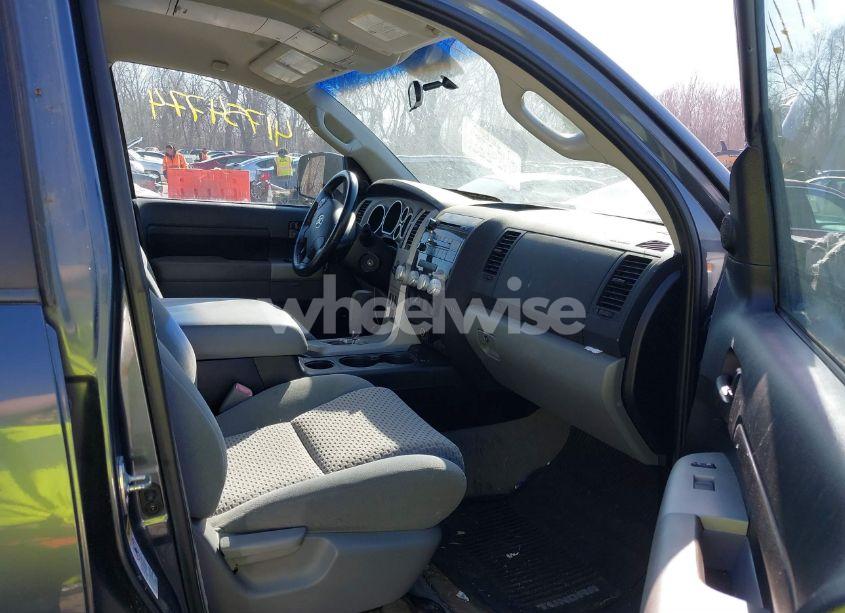 Photo 5 of 2007 Toyota Tundra SR5 5.7L V8 (VIN 5TFCV54127X001666)