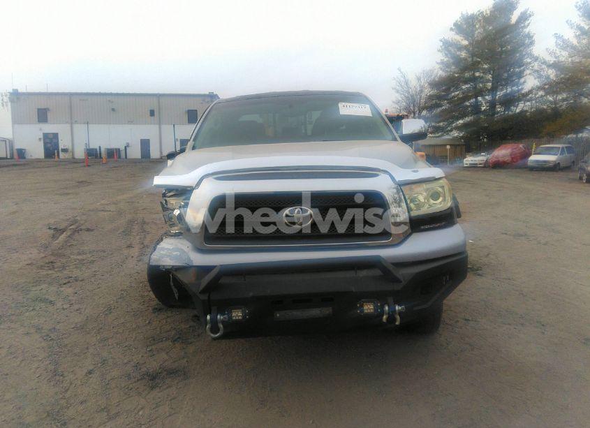 Photo 12 of 2007 Toyota Tundra SR5 5.7L V8 (VIN 5TFCV54137X002048)