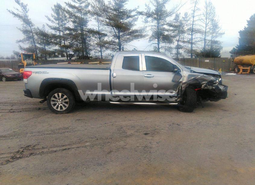 Photo 13 of 2007 Toyota Tundra SR5 5.7L V8 (VIN 5TFCV54137X002048)