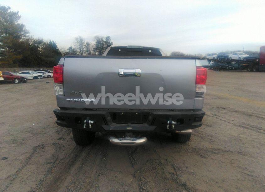 Photo 16 of 2007 Toyota Tundra SR5 5.7L V8 (VIN 5TFCV54137X002048)