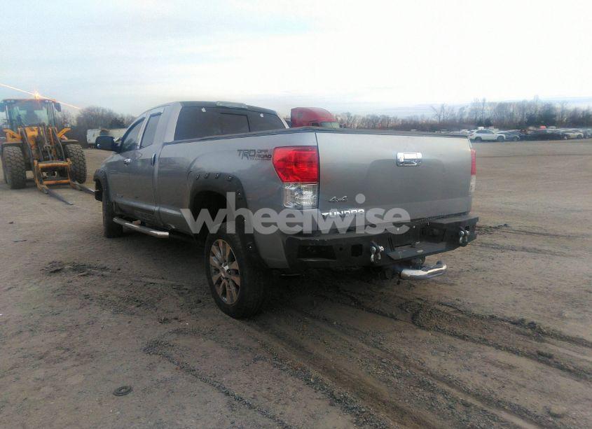 Photo 3 of 2007 Toyota Tundra SR5 5.7L V8 (VIN 5TFCV54137X002048)