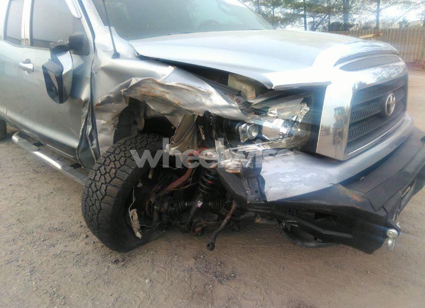 Photo 6 of 2007 Toyota Tundra SR5 5.7L V8 (VIN 5TFCV54137X002048)