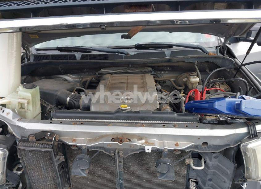 Photo 10 of 2007 Toyota Tundra SR5 5.7L V8 (VIN 5TFCV54147X002768)