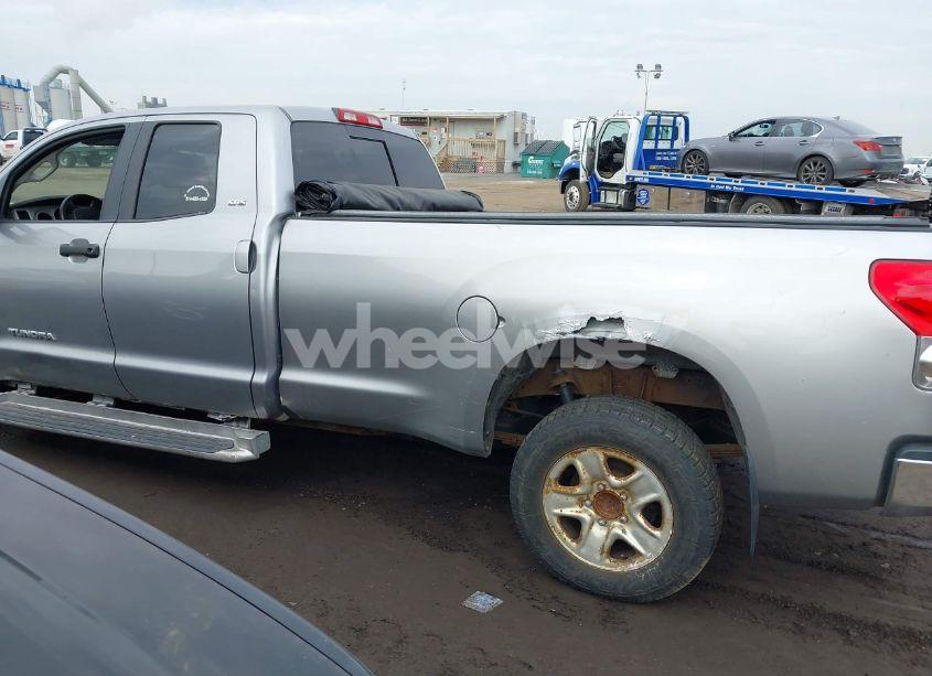 Photo 14 of 2007 Toyota Tundra SR5 5.7L V8 (VIN 5TFCV54147X002768)