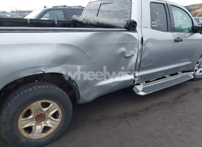 Photo 6 of 2007 Toyota Tundra SR5 5.7L V8 (VIN 5TFCV54147X002768)