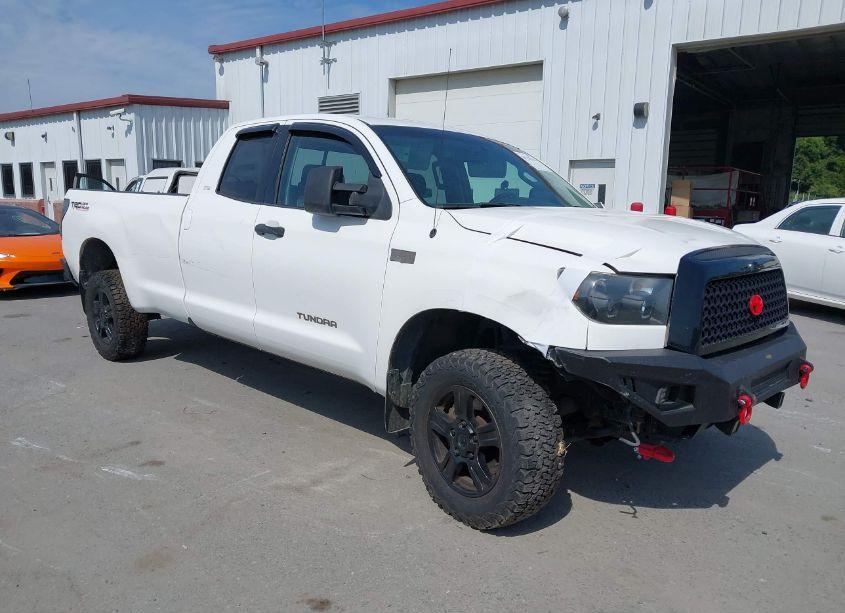 2008 Toyota Tundra SR5 5.7L V8 (VIN 5TFCV54178X006654) main photo