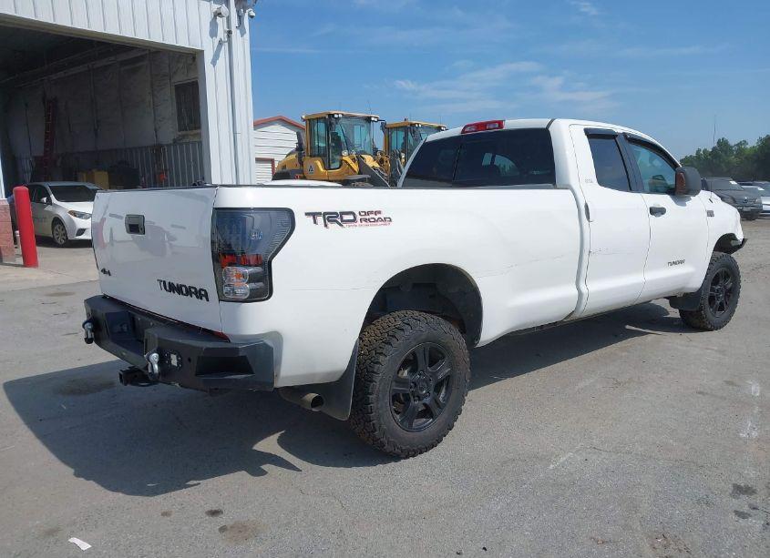 Photo 4 of 2008 Toyota Tundra SR5 5.7L V8 (VIN 5TFCV54178X006654)