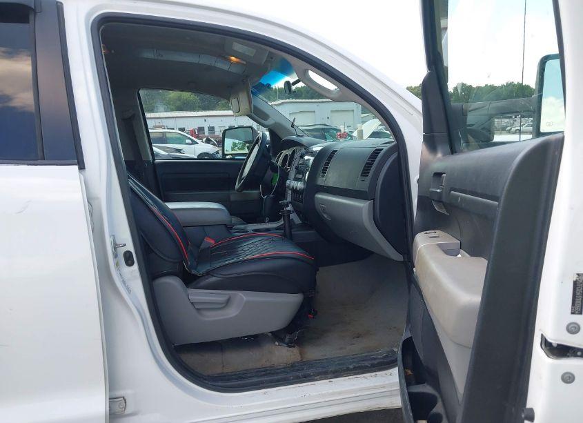 Photo 5 of 2008 Toyota Tundra SR5 5.7L V8 (VIN 5TFCV54178X006654)