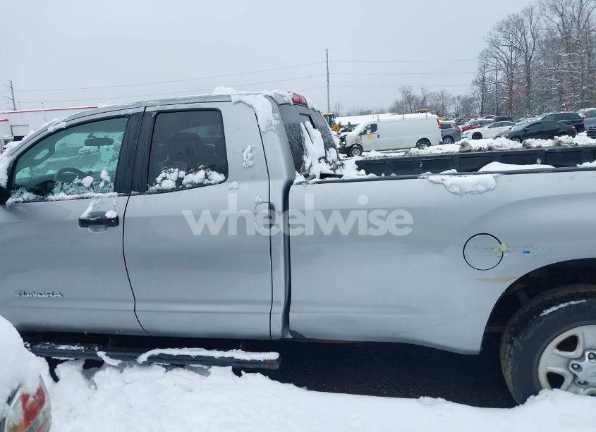 Photo 14 of 2008 Toyota Tundra BASE 5.7L V8 (VIN 5TFCV54178X008419)