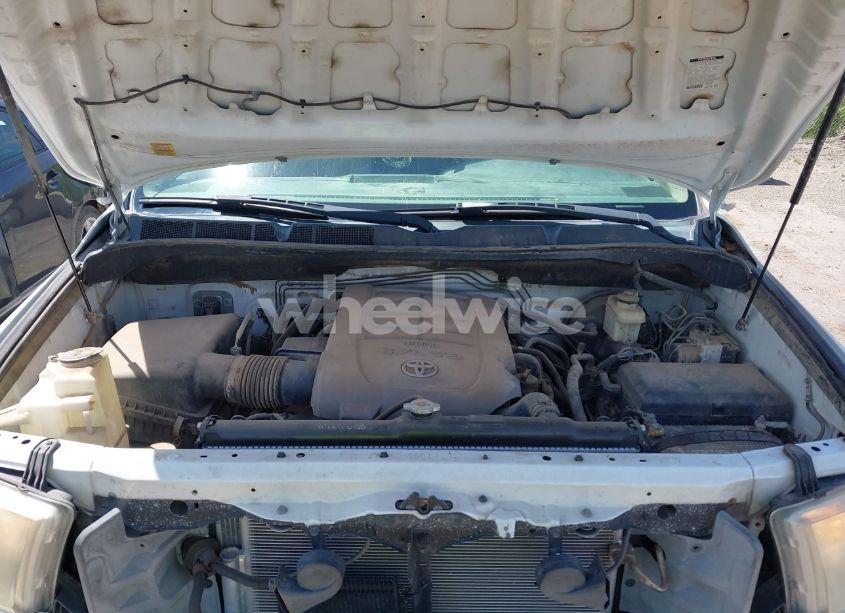 Photo 10 of 2010 Toyota Tundra GRADE 5.7L V8 (VIN 5TFCW5F19AX010964)