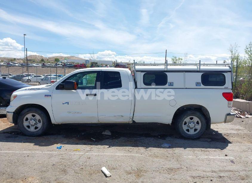 Photo 14 of 2010 Toyota Tundra GRADE 5.7L V8 (VIN 5TFCW5F19AX010964)