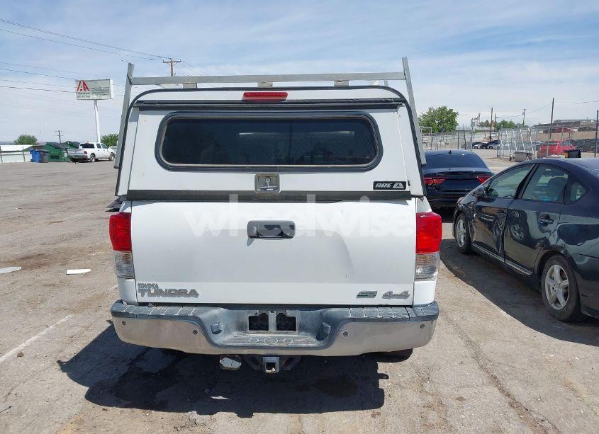 Photo 16 of 2010 Toyota Tundra GRADE 5.7L V8 (VIN 5TFCW5F19AX010964)