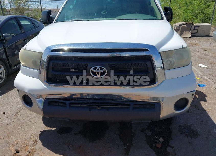 Photo 6 of 2010 Toyota Tundra GRADE 5.7L V8 (VIN 5TFCW5F19AX010964)