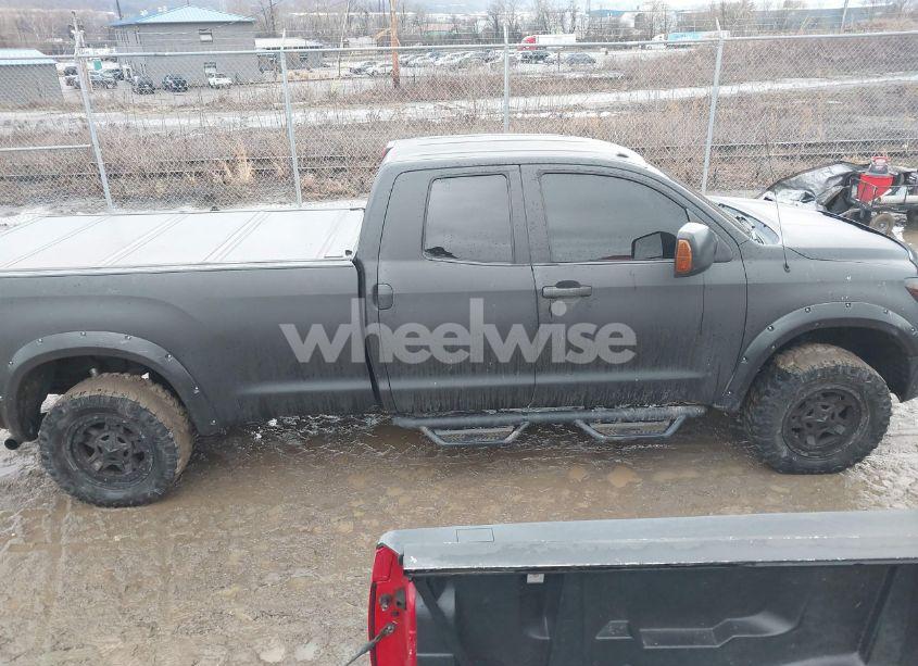 Photo 13 of 2012 Toyota Tundra SR5 5.7L V8 (VIN 5TFCY5F10CX013703)