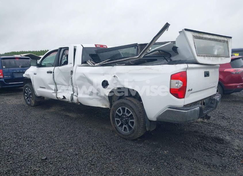 Photo 3 of 2017 Toyota Tundra SR5 5.7L V8 (VIN 5TFCY5F10HX021002)