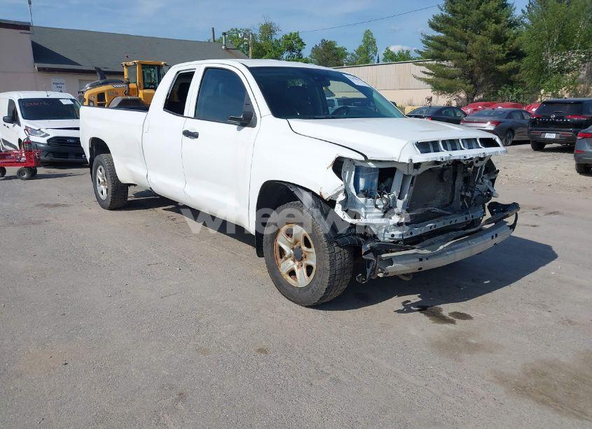 2020 Toyota Tundra SR (VIN 5TFCY5F12LX025917) main photo