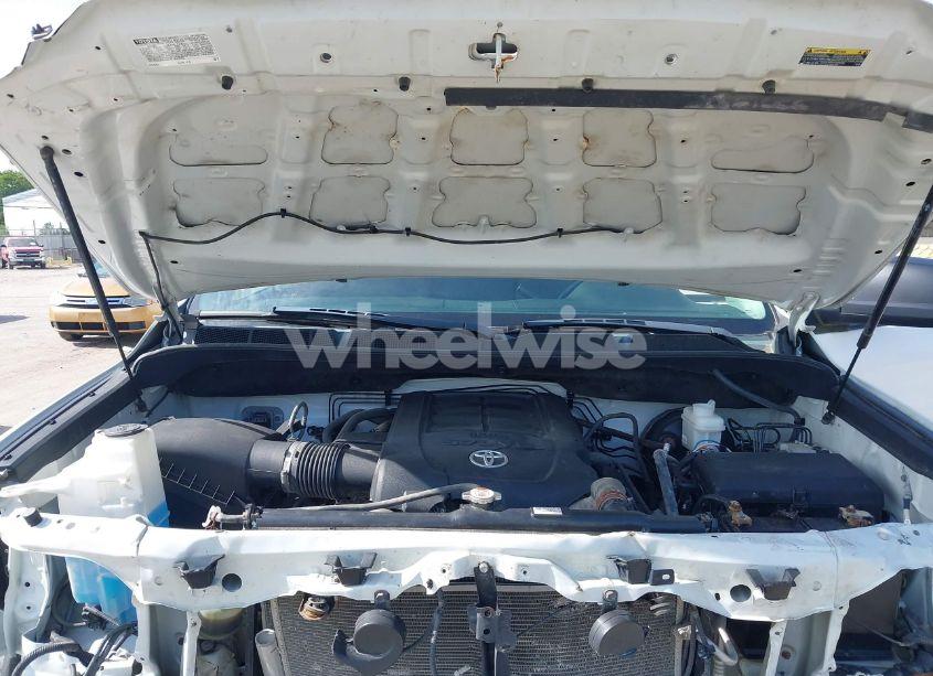 Photo 10 of 2020 Toyota Tundra SR (VIN 5TFCY5F12LX025917)