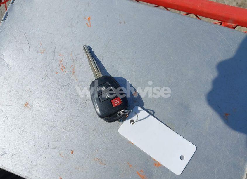 Photo 11 of 2020 Toyota Tundra SR (VIN 5TFCY5F12LX025917)