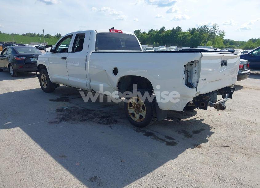 Photo 3 of 2020 Toyota Tundra SR (VIN 5TFCY5F12LX025917)
