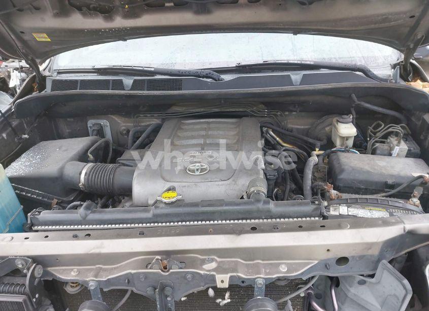 Photo 10 of 2010 Toyota Tundra GRADE 5.7L V8 (VIN 5TFCY5F13AX009786)