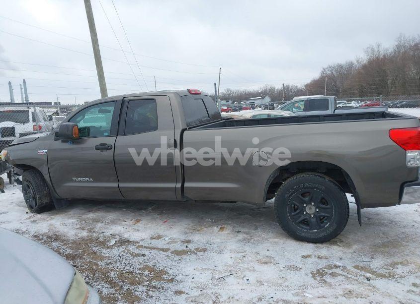Photo 14 of 2010 Toyota Tundra GRADE 5.7L V8 (VIN 5TFCY5F13AX009786)
