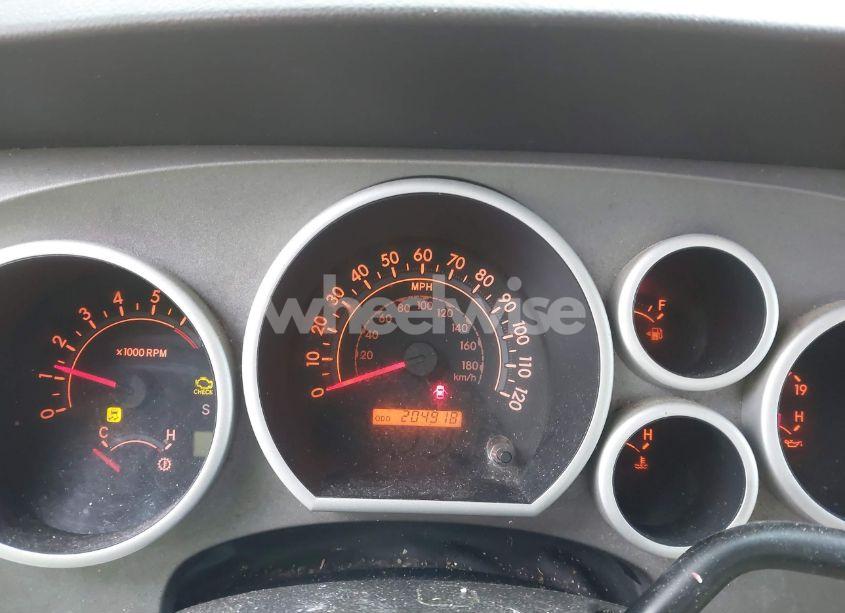 Photo 7 of 2010 Toyota Tundra GRADE 5.7L V8 (VIN 5TFCY5F13AX009786)