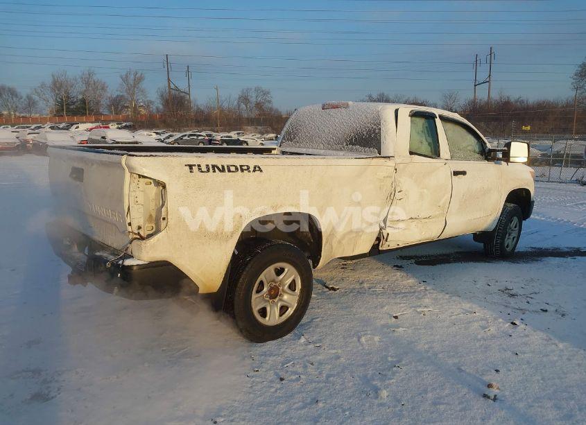 Photo 4 of 2014 Toyota Tundra SR 5.7L V8 (VIN 5TFCY5F15EX017121)