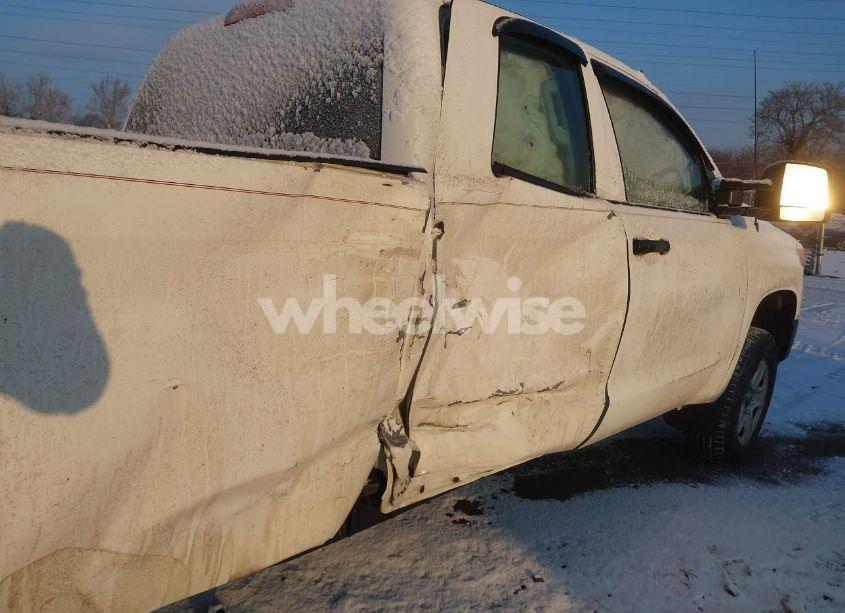 Photo 6 of 2014 Toyota Tundra SR 5.7L V8 (VIN 5TFCY5F15EX017121)