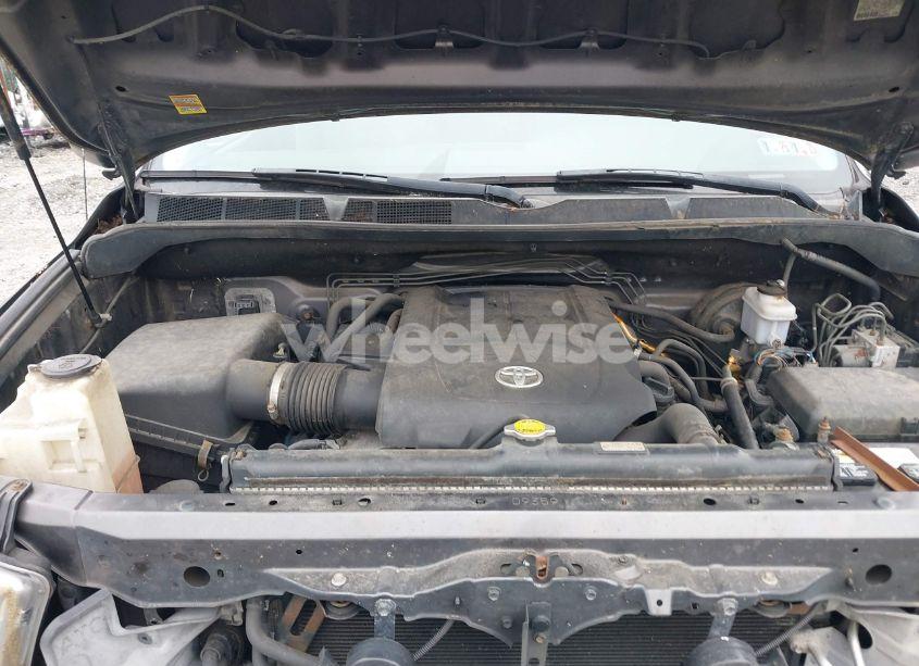 Photo 10 of 2011 Toyota Tundra GRADE 5.7L V8 (VIN 5TFCY5F16BX012070)