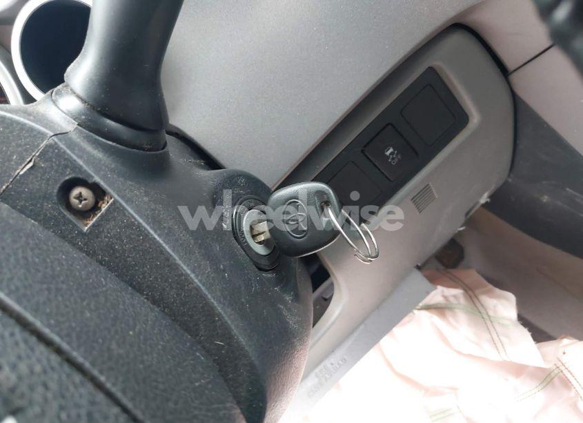 Photo 11 of 2011 Toyota Tundra GRADE 5.7L V8 (VIN 5TFCY5F16BX012070)