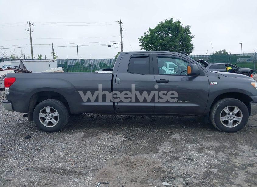 Photo 13 of 2011 Toyota Tundra GRADE 5.7L V8 (VIN 5TFCY5F16BX012070)