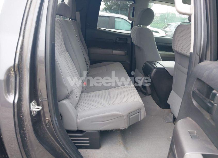 Photo 8 of 2011 Toyota Tundra GRADE 5.7L V8 (VIN 5TFCY5F16BX012070)