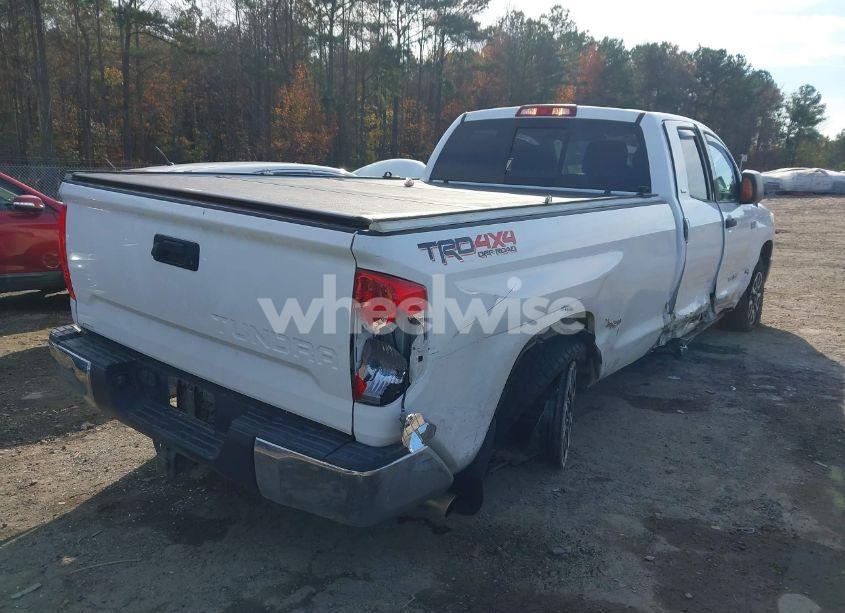 Photo 4 of 2017 Toyota Tundra SR5 5.7L V8 (VIN 5TFCY5F16HX020937)