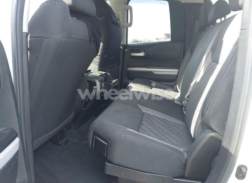 Photo 8 of 2017 Toyota Tundra SR5 5.7L V8 (VIN 5TFCY5F16HX020937)