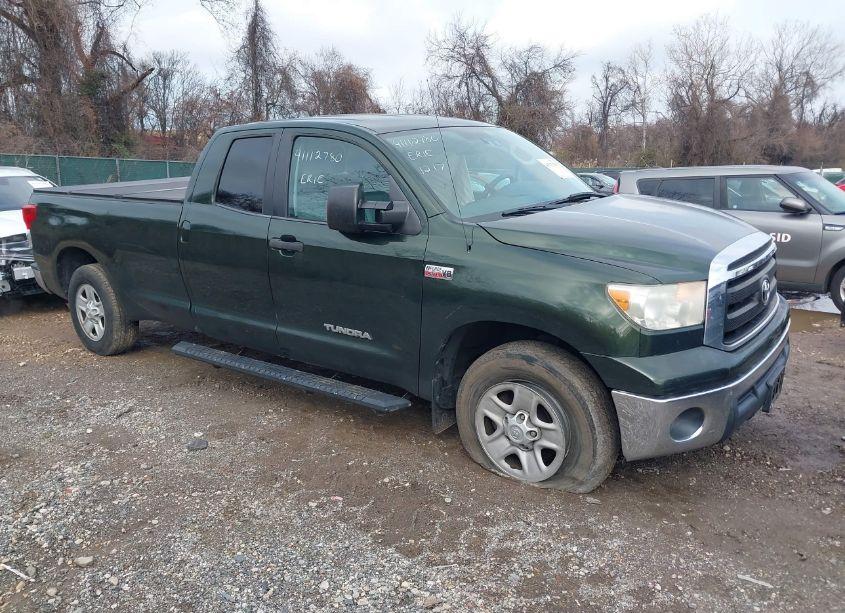 2013 Toyota Tundra GRADE 5.7L V8 (VIN 5TFCY5F19DX015130) main photo