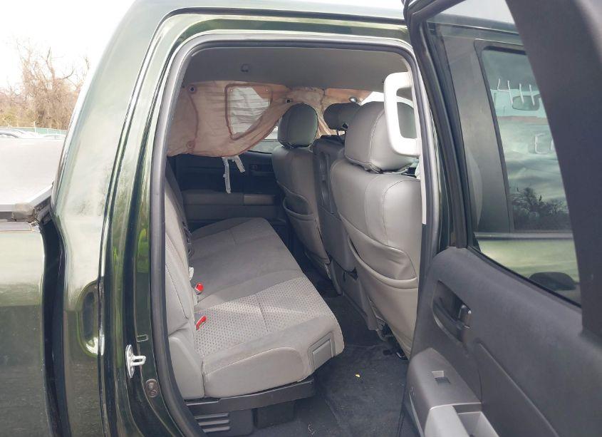 Photo 8 of 2013 Toyota Tundra GRADE 5.7L V8 (VIN 5TFCY5F19DX015130)