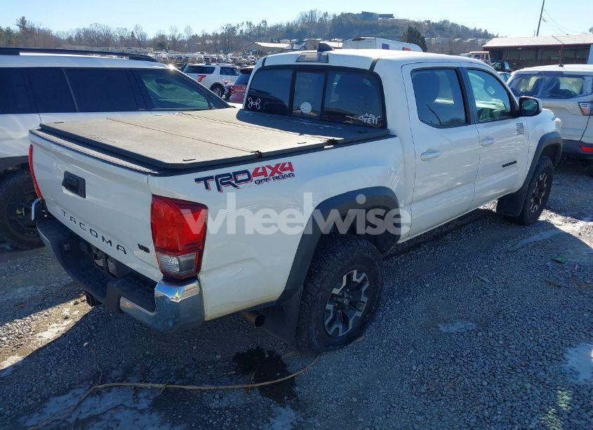 Photo 4 of 2016 Toyota Tacoma TRD OFF ROAD (VIN 5TFCZ5AN0GX021233)