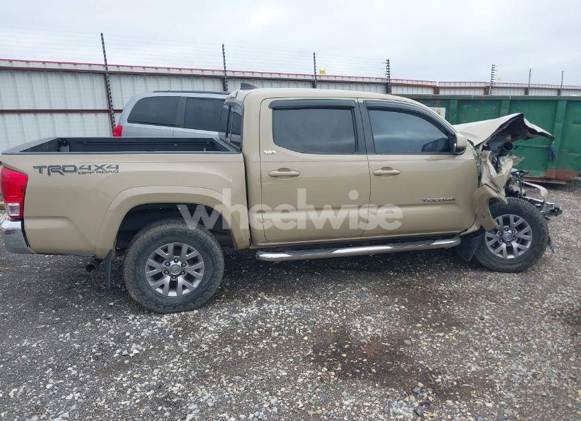 Photo 14 of 2017 Toyota Tacoma SR5 V6 (VIN 5TFCZ5AN0HX049163)