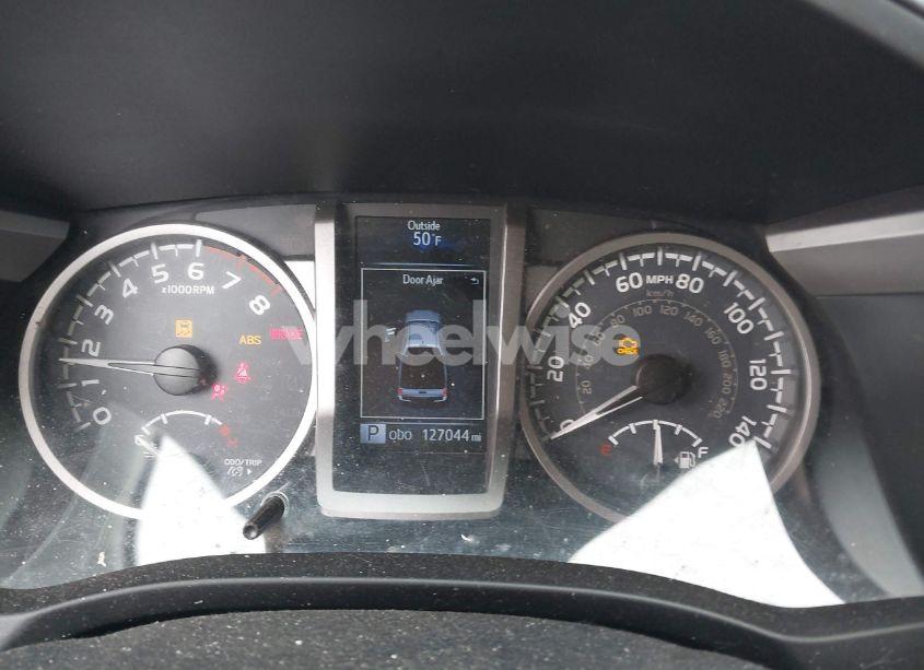 Photo 7 of 2017 Toyota Tacoma SR5 V6 (VIN 5TFCZ5AN0HX049163)