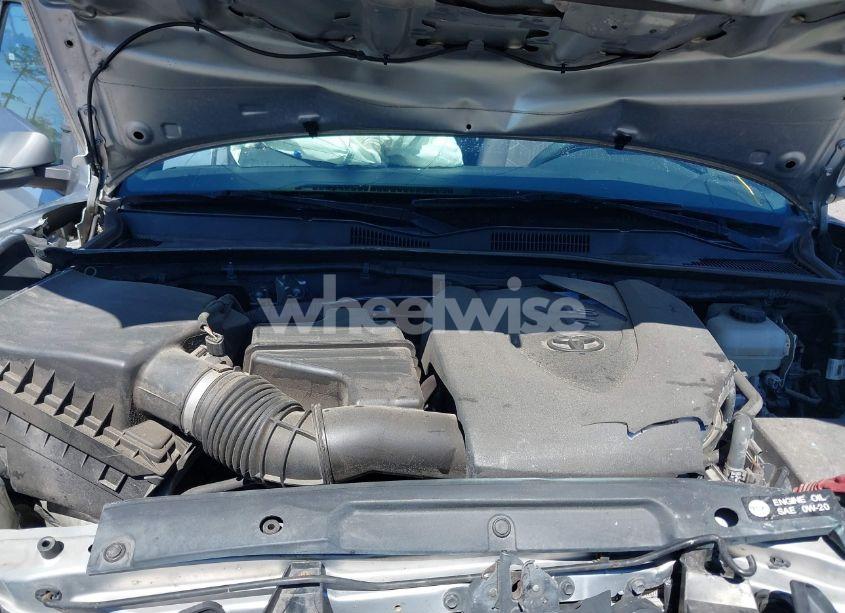 Photo 10 of 2017 Toyota Tacoma TRD OFF ROAD (VIN 5TFCZ5AN0HX052211)