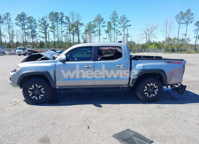 Photo 14 of 2017 Toyota Tacoma TRD OFF ROAD (VIN 5TFCZ5AN0HX052211)