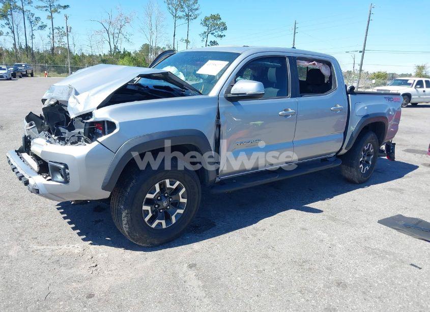Photo 2 of 2017 Toyota Tacoma TRD OFF ROAD (VIN 5TFCZ5AN0HX052211)