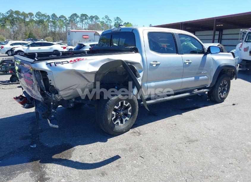 Photo 4 of 2017 Toyota Tacoma TRD OFF ROAD (VIN 5TFCZ5AN0HX052211)